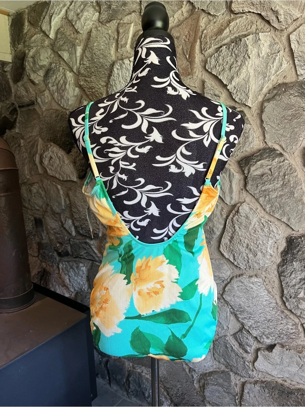 NWT Shade & Shore Ribbed One Piece Swimsuit L